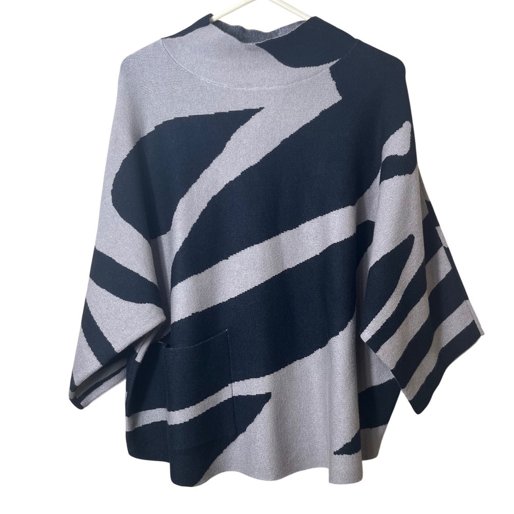 Drapers & Damons Zebra Mock Neck Sweater PM Petite Black Grey Boho Chic Top